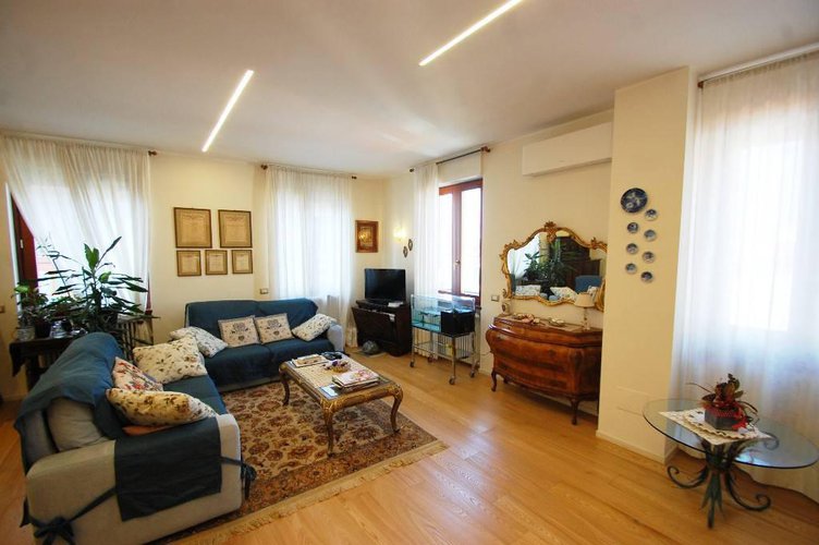 0874 Bergamo trilocale centro 136mq Bergamo