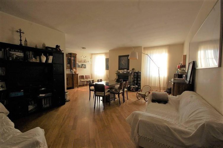 Cenate Sotto pentalocale di 190 in Castello Cenate Sotto