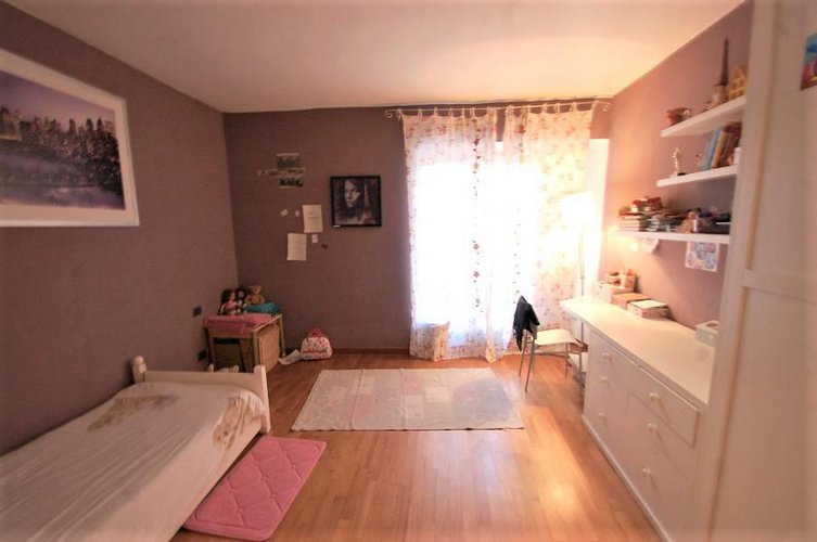 Cenate Sotto pentalocale di 190 in Castello Cenate Sotto