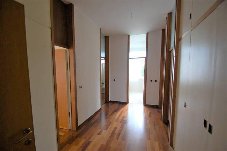 1055 Bergamo Conca d'Oro pentalocale di 250mq Bergamo