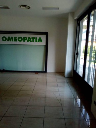 A757 Vertova ufficio / negozio laboratorio di 150mq +110mq Vertova