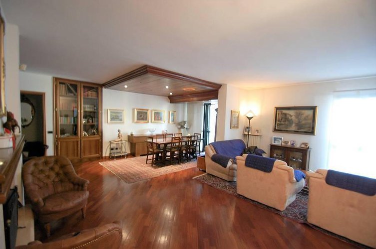 1023 Bergamo trilocale di 136mq nuda proprietà