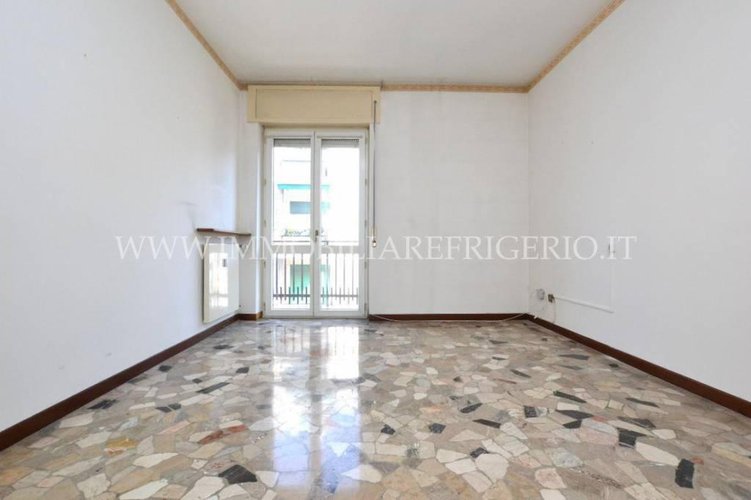 Grande appartamento con cucina abitabile