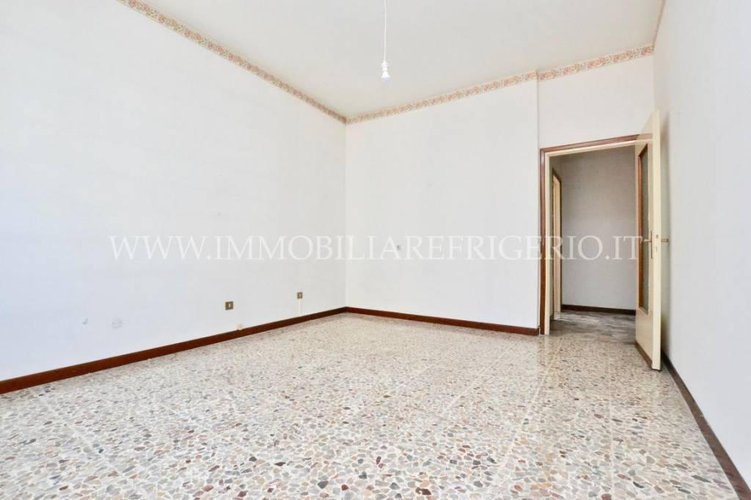 Grande appartamento con cucina abitabile Calolziocorte