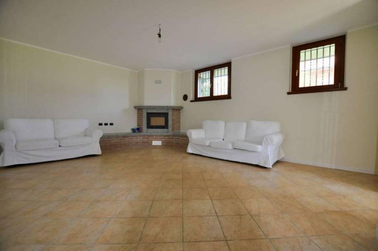 VILLA BIFAMILIARE IN VENDITA A CARVICO Carvico