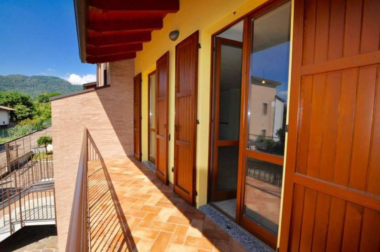 VILLA BIFAMILIARE IN VENDITA A CARVICO Carvico