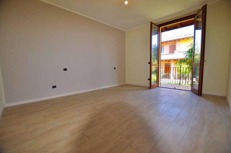 VILLA BIFAMILIARE IN VENDITA A CARVICO Carvico