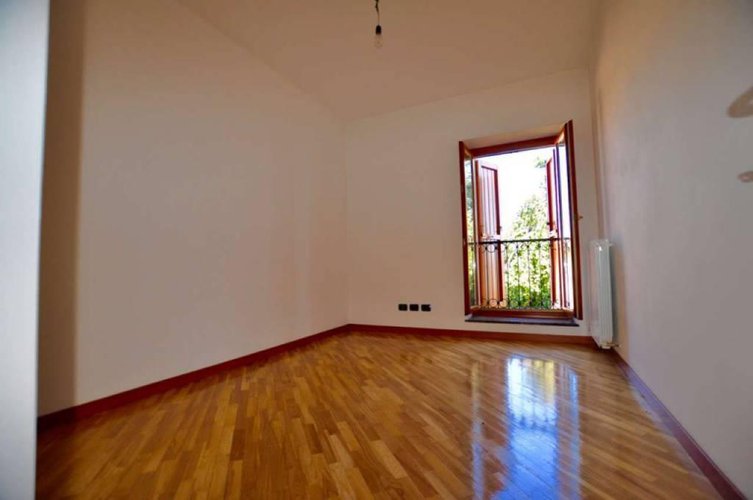 TRILOCALE IN VENDITA A PRESEZZO Presezzo