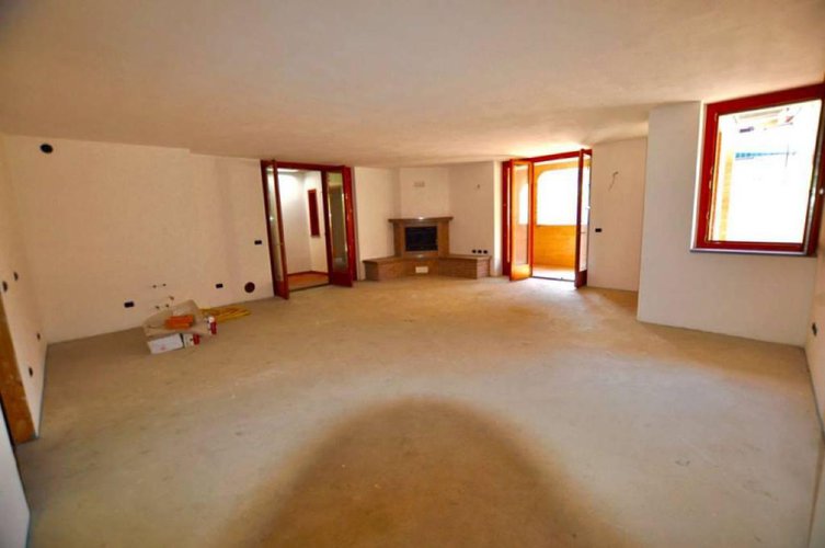 VILLA SINGOLA IN VENDITA A PRESEZZO Presezzo