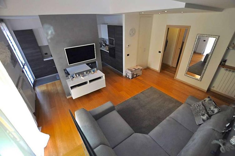 QUADRILOCALE IN VILLA IN VENDITA A CALUSCO D'ADDA Calusco d'Adda