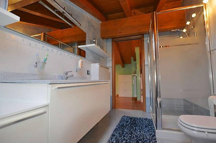 TRILOCALE IN VILLA IN VENDITA A CALUSCO D'ADDA Calusco d'Adda