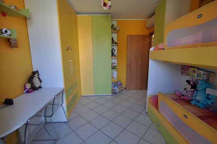 TRILOCALE IN VILLA IN VENDITA A CALUSCO D'ADDA Calusco d'Adda