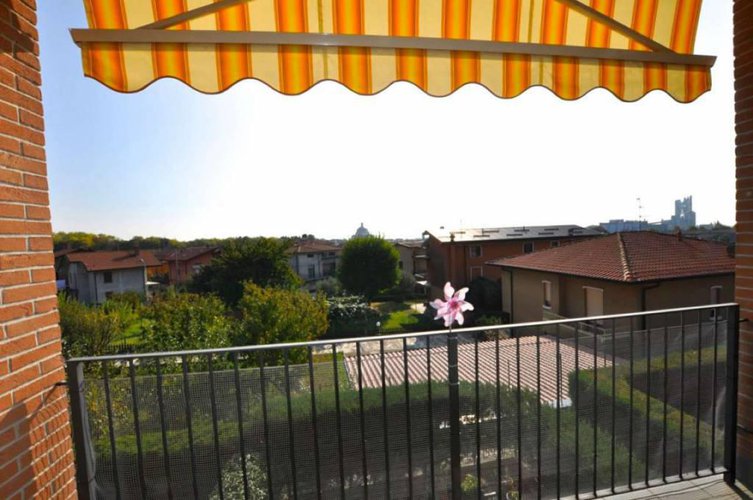 TRILOCALE IN VILLA IN VENDITA A CALUSCO D'ADDA Calusco d'Adda