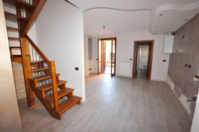 TRILOCALE DUPLEX IN VENDITA A BREMBATE DI SOPRA Brembate di Sopra
