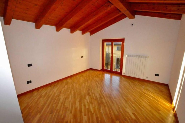 TRILOCALE DUPLEX IN VENDITA A BREMBATE DI SOPRA Brembate di Sopra