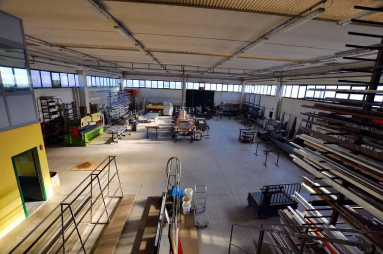 CAPANNONE IN VENDITA A CALUSCO D'ADDA Calusco d'Adda