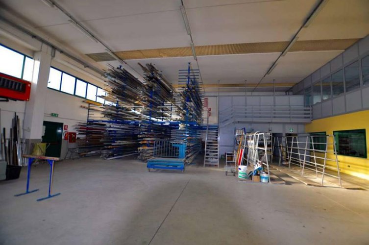 CAPANNONE IN VENDITA A CALUSCO D'ADDA Calusco d'Adda