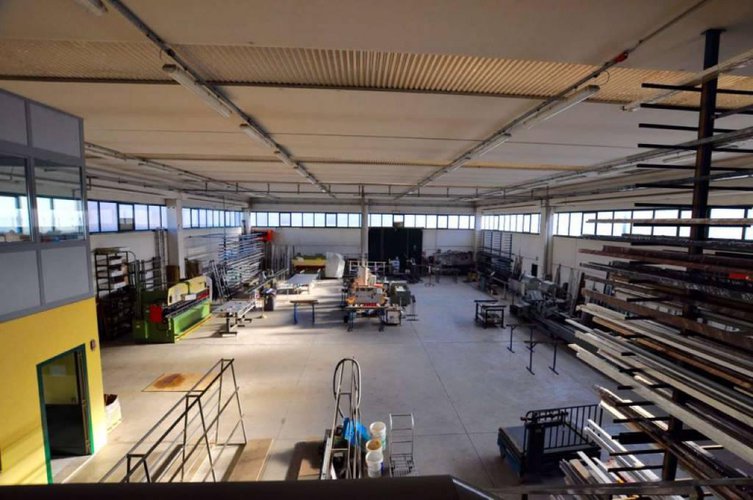 CAPANNONE IN VENDITA A CALUSCO D'ADDA Calusco d'Adda