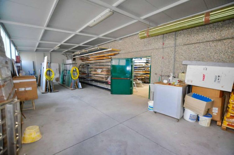 CAPANNONE IN VENDITA A CALUSCO D'ADDA Calusco d'Adda