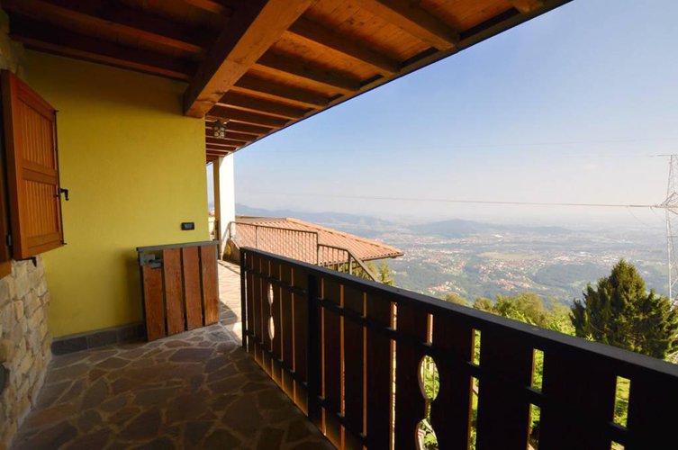 MONOLOCALE IN VENDITA IN RONCOLA Almenno San Bartolomeo