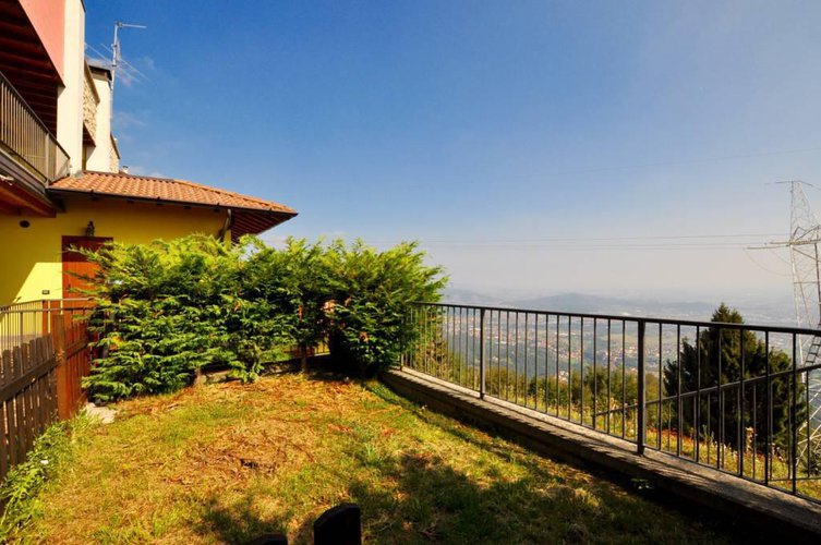 MONOLOCALE IN VENDITA IN RONCOLA Almenno San Bartolomeo