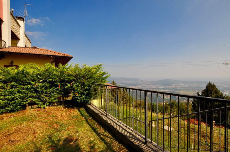 MONOLOCALE IN VENDITA IN RONCOLA Almenno San Bartolomeo