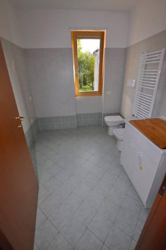 AMPIO TRILOCALE CON TERRAZZO A LOCATE Ponte San Pietro