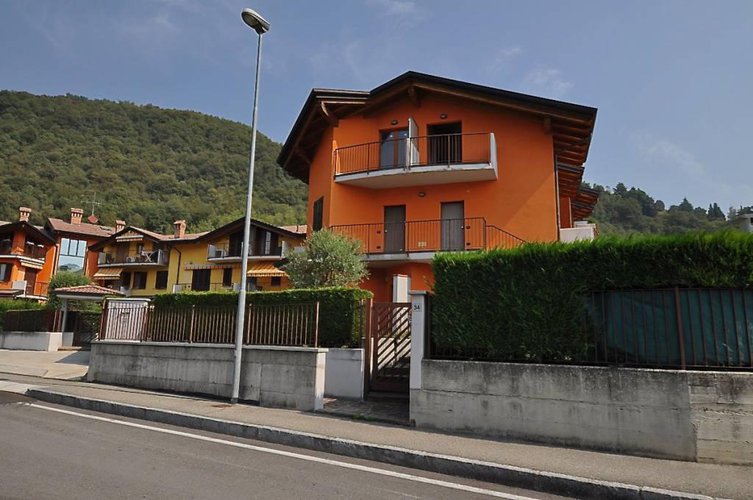 TRILOCALE IN VILLA DUPLEX A CISANO BERGAMASCO Cisano Bergamasco