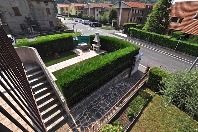 TRILOCALE IN VILLA DUPLEX A CISANO BERGAMASCO Cisano Bergamasco