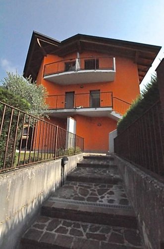 TRILOCALE IN VILLA DUPLEX A CISANO BERGAMASCO Cisano Bergamasco