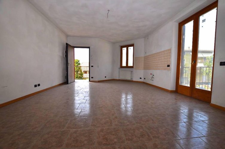 TRILOCALE IN VILLA DUPLEX A CISANO BERGAMASCO Cisano Bergamasco
