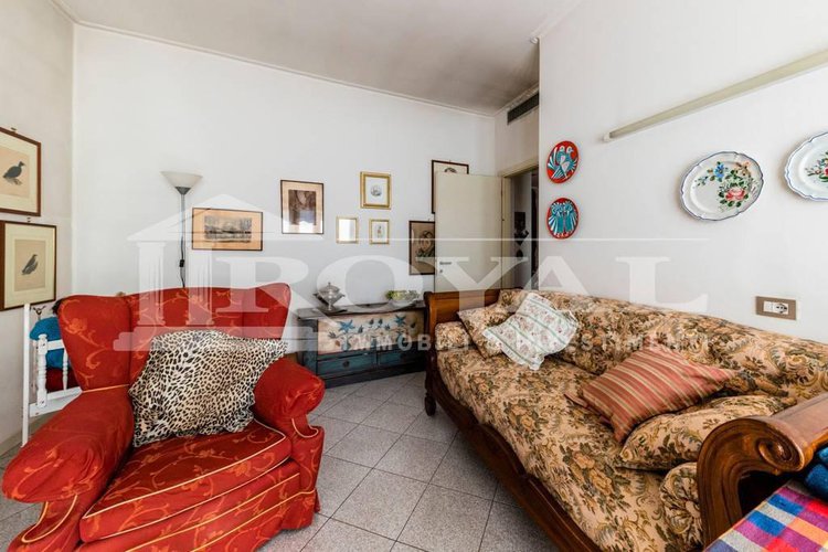 Via Scotti - Ampio trilocale con balcone Bergamo