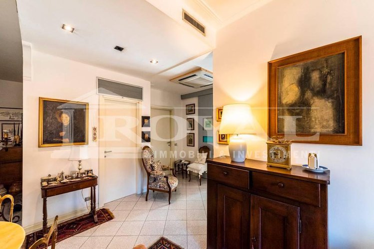 Via Scotti - Ampio trilocale con balcone Bergamo