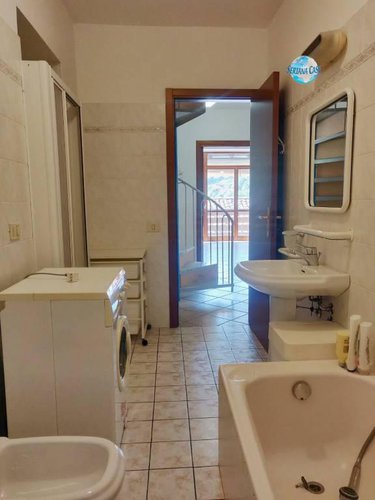 Trilocale con doppi servizi, abitabile subito Albino