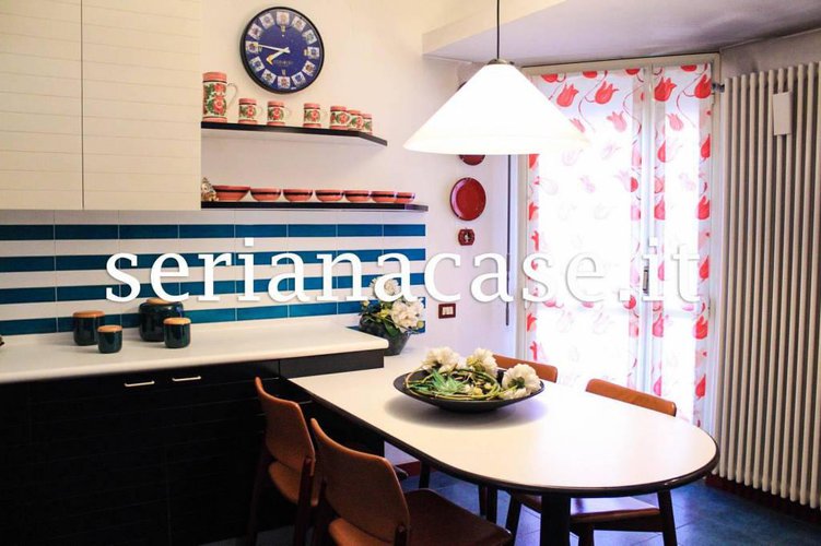 Quadrilocale di 195mq con terrazza vivibile e box doppio Nembro