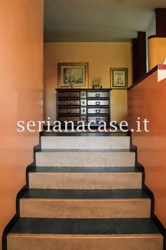 Quadrilocale di 195mq con terrazza vivibile e box doppio Nembro