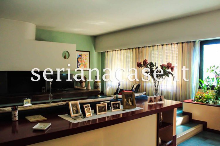 Quadrilocale di 195mq con terrazza vivibile e box doppio Nembro