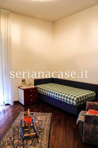 Quadrilocale di 195mq con terrazza vivibile e box doppio Nembro