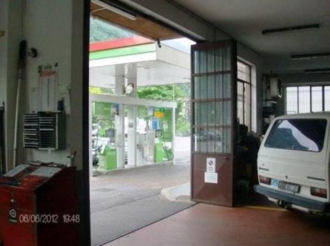 Ponte Lambro magazzini Ponte Lambro