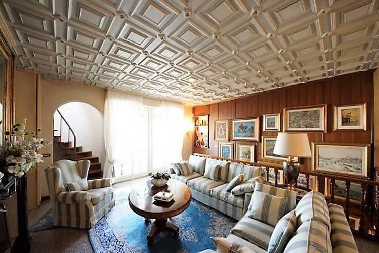 Lipomo prestigiosa villa singola Lipomo