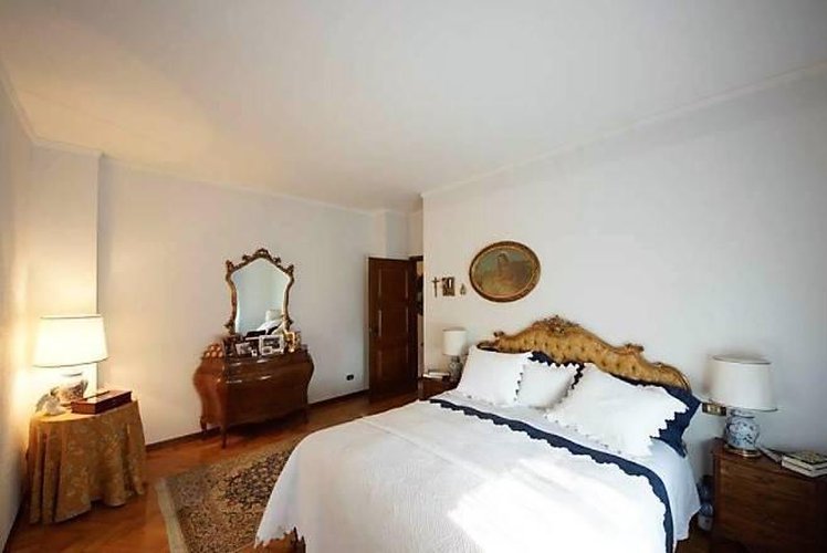 Lipomo prestigiosa villa singola Lipomo