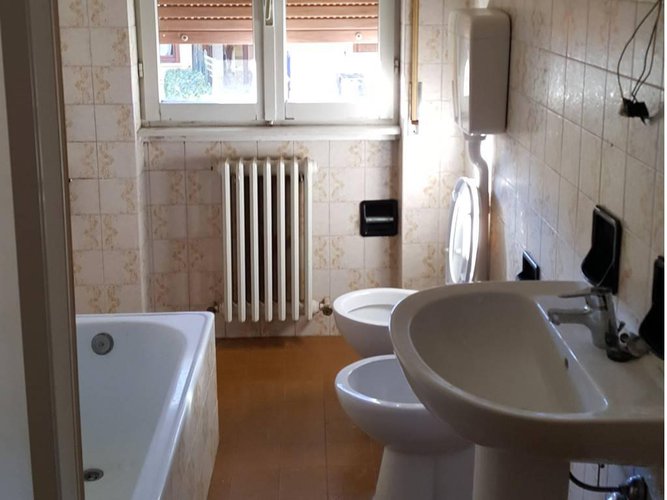 Canzo - trilocale in affitto al secondo piano Canzo