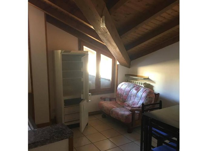 Proserpio centro - mansarda in affitto