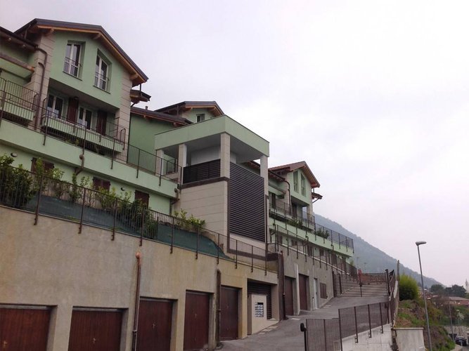 Cesana Brianza, trilocale con giardino Cesana Brianza