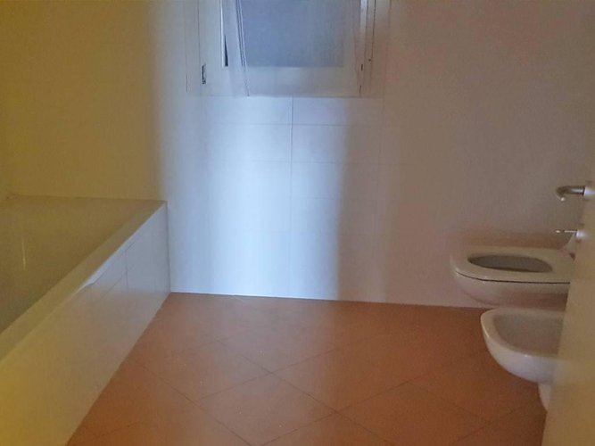 Cesana Brianza, trilocale con giardino Cesana Brianza