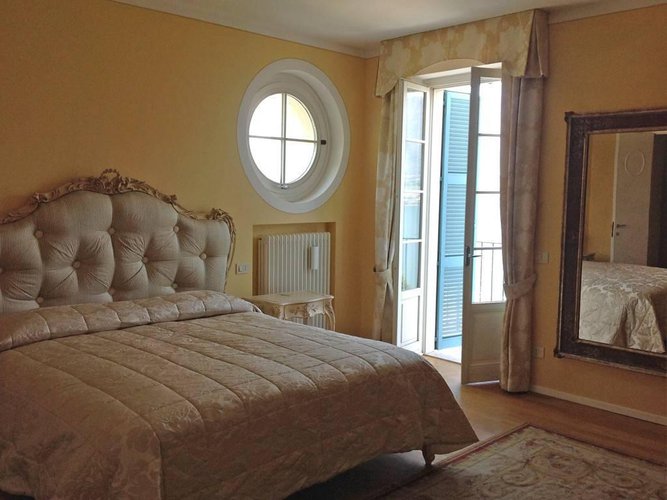 Villa in vendita a Menaggio Pianello del Lario