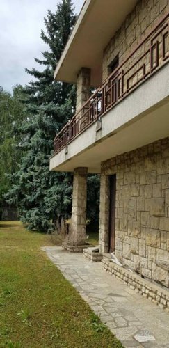 VILLA INDIPENDENTE CON VISTA PANORAMICA MERONE (CO)