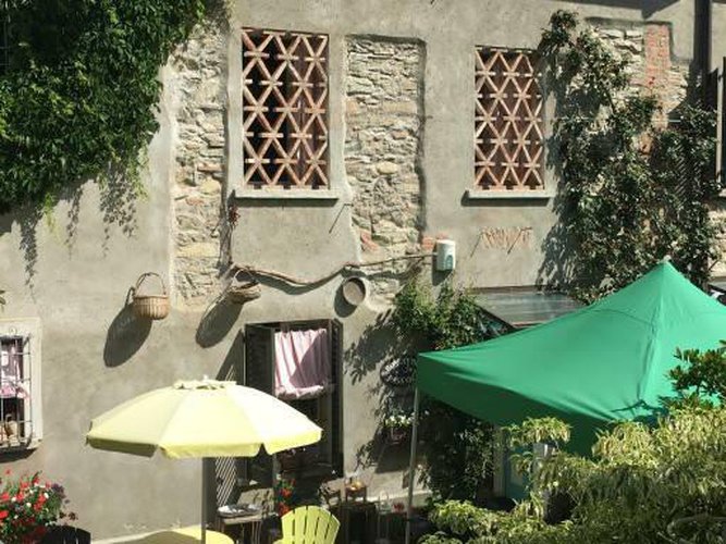 Villa indipendente ad Olginate (Lc) Olginate