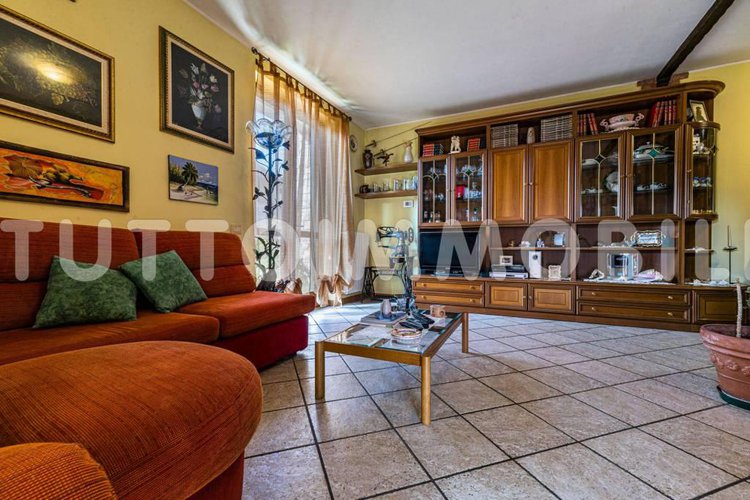 TRILOCALE CON GIARDINO A CENE Cene