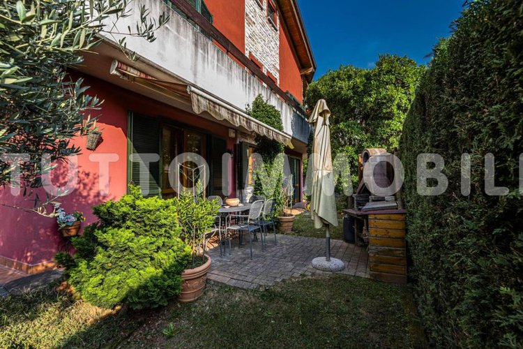 TRILOCALE CON GIARDINO A CENE Cene